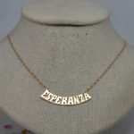 cadena con nombre oro