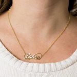 cadena con nombre oro