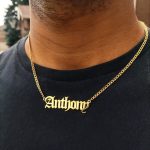 cadena con nombre oro