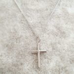 cadena de cruz