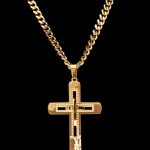 cadena de oro con cruz