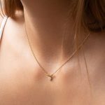 cadena de oro mujer fina