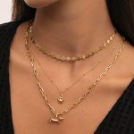 collar bañado en oro