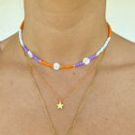 collar bolitas colores