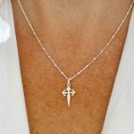 collar de cruz