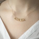 collar de oro con nombre