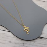 collar de serpiente