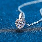 collar diamante solitario