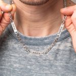 collar personalizado hombre