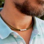 collar personalizado hombre