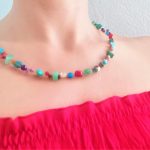 collar piedras colores
