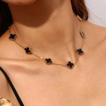 collar trebol