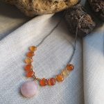 collares de piedras