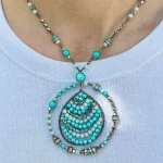 collares largos para vestidos